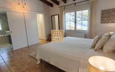 Exclusiva villa, rodeada de privacidad y naturaleza